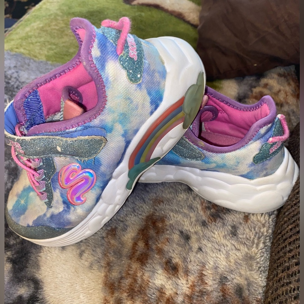 Sketchers Rainbow Racers - Picture 4 of 9